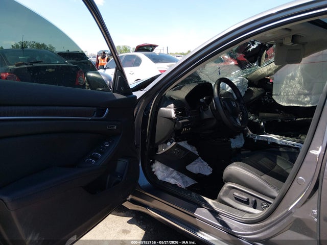 Honda Accord Touring 2.0t