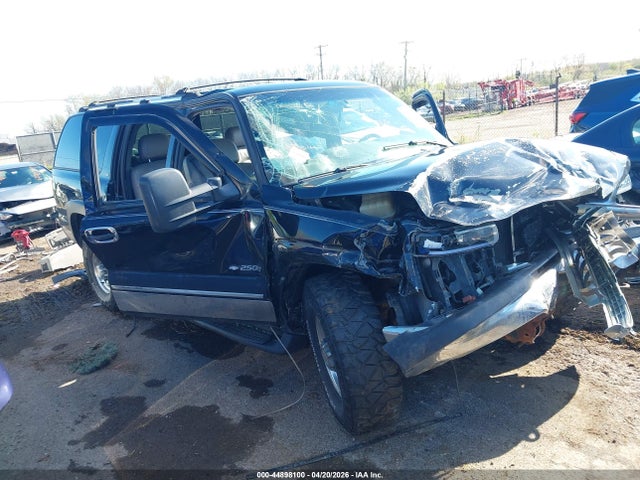 Salvage Chevrolet Suburban 2500 Image