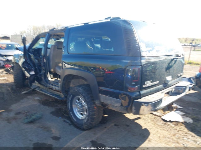 Chevrolet Suburban 2500 Lt