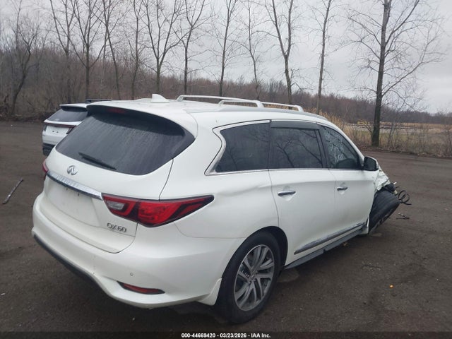 INFINITI Qx Luxe