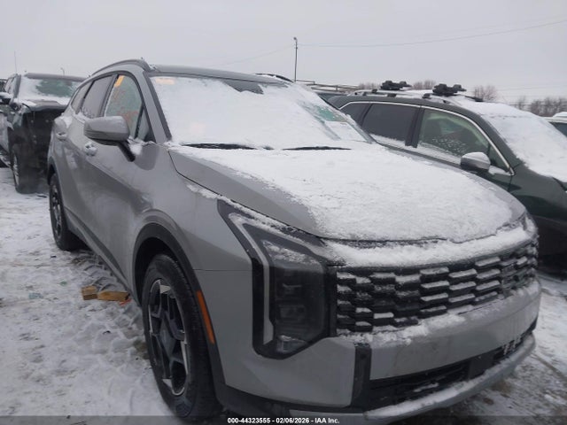 Salvage Kia Sportage Image