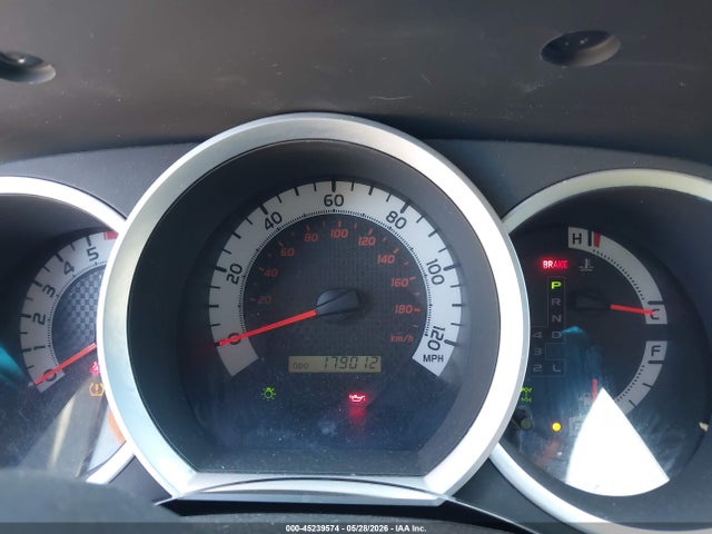 Toyota Tacoma Base V6