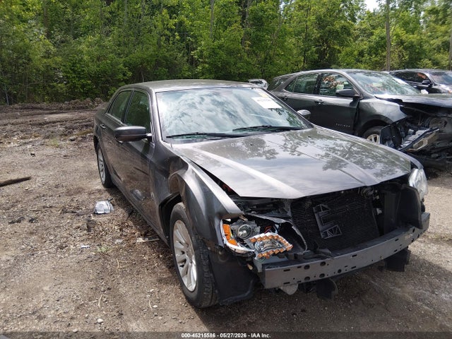 Salvage Chrysler 300 Image