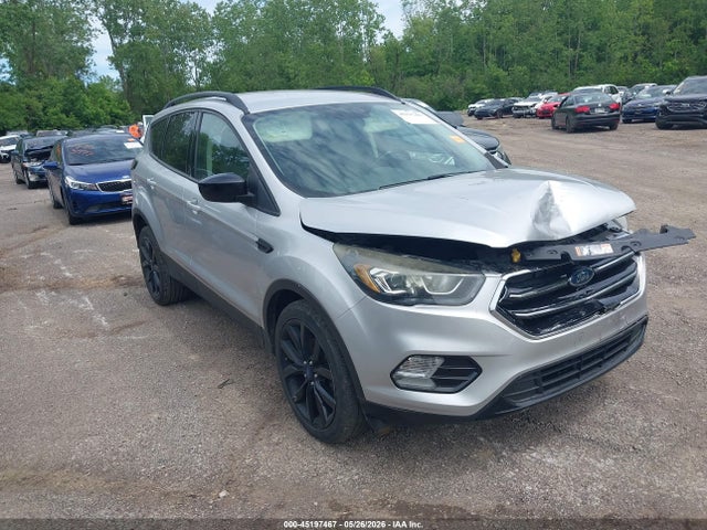 Salvage Ford Escape Image