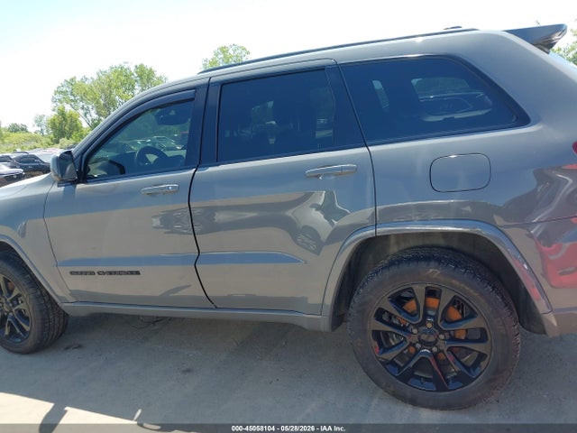 Jeep Grand Cherokee Altitude 4x4