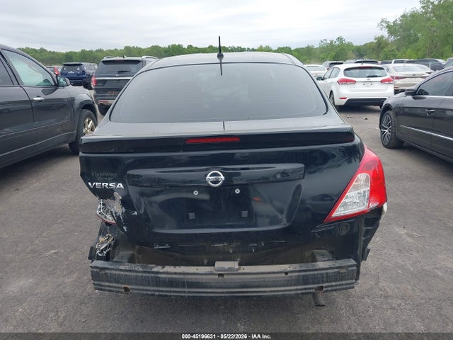 Nissan Versa 1.6 S+