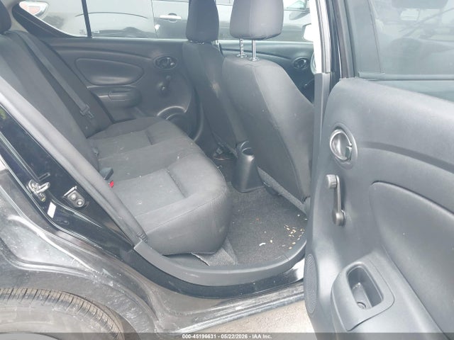 Nissan Versa 1.6 S+