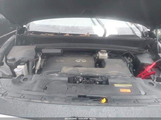 INFINITI Qx Luxe
