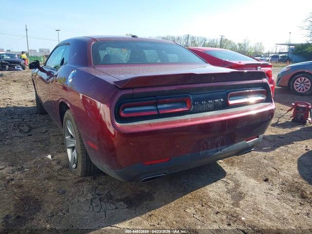 Dodge Challenger Sxt