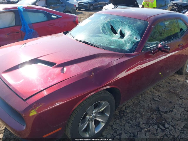Dodge Challenger Sxt