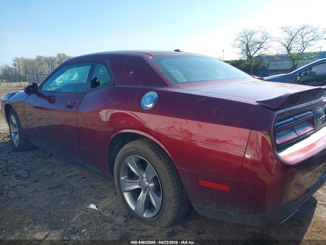 Dodge Challenger Sxt