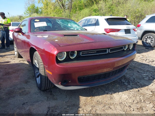 Salvage Dodge Challenger Image