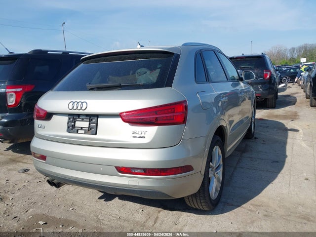 Audi Q3 2.0t Premium