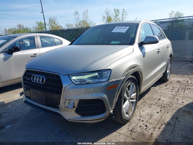 Audi Q3 2.0t Premium