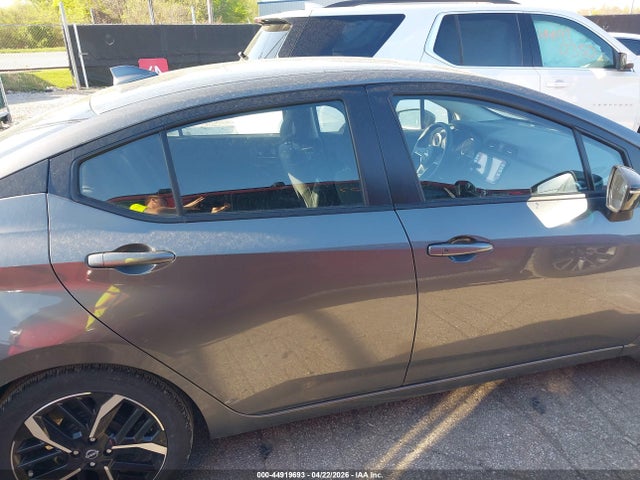 Nissan Versa 1.6 Sr