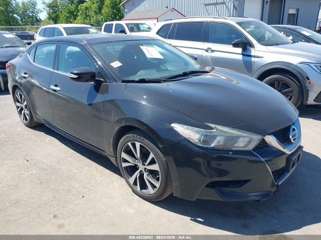 Salvage Nissan Maxima Image