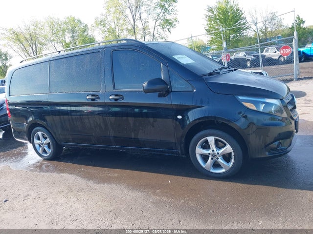 Mercedes-Benz Metris
