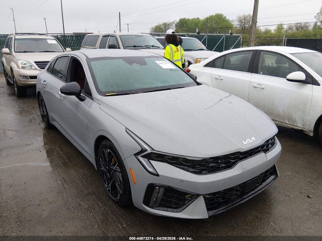 Salvage Kia K5 Image