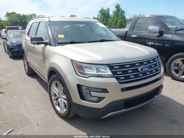 Salvage Ford Explorer Image