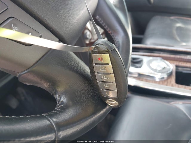 Nissan Armada Platinum