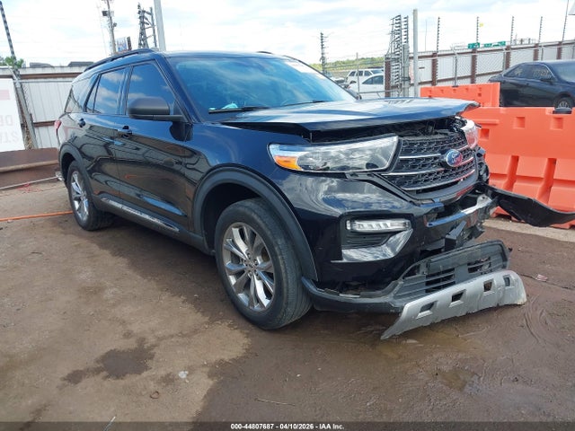 Salvage Ford Explorer Image