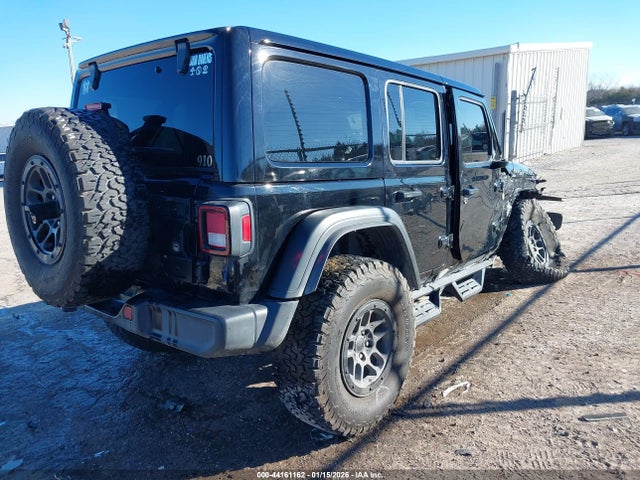 Jeep Wrangler 4-door High Tide 4x4