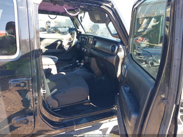 Jeep Wrangler 4-door High Tide 4x4