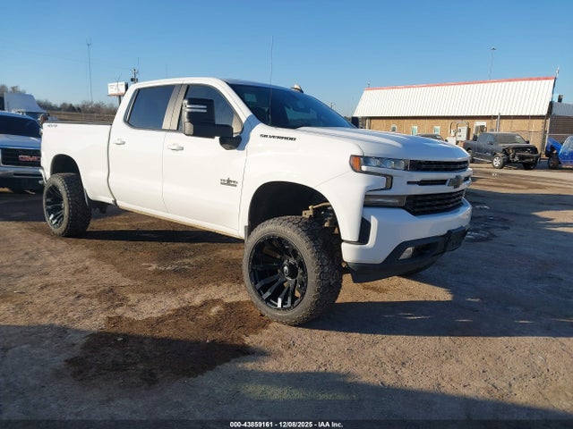 Salvage Chevrolet Silverado 1500 Image