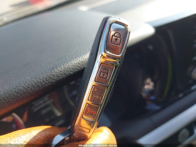 Kia K5 Lxs