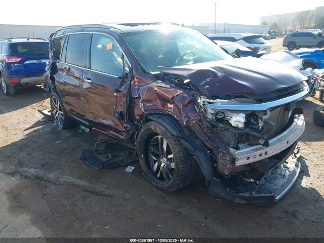 Salvage Honda Pilot Image