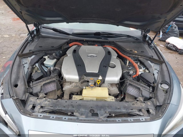 INFINITI Q50 Hybrid Premium