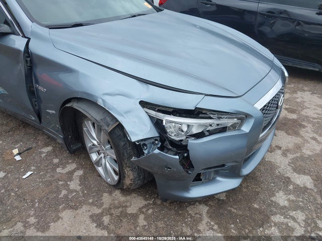 INFINITI Q50 Hybrid Premium