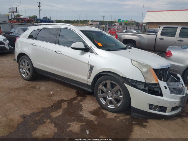 Salvage Cadillac SRX Image