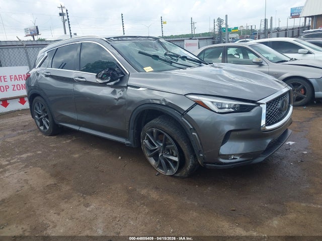 Salvage INFINITI Qx Image