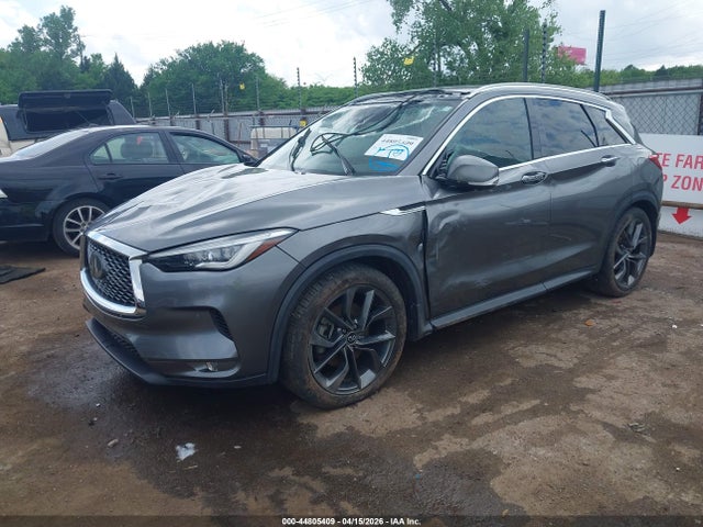 INFINITI Qx Essential