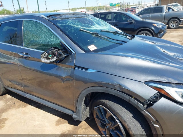 INFINITI Qx Essential