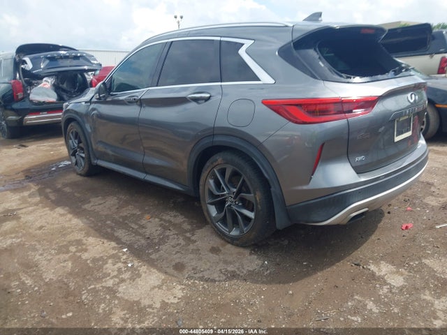 INFINITI Qx Essential