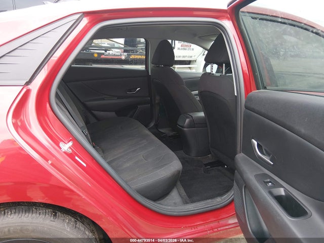 Hyundai ELANTRA Sel