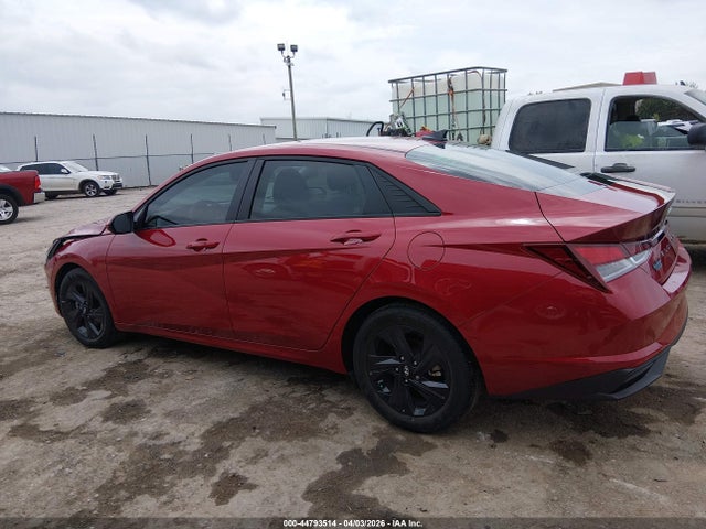 Hyundai ELANTRA Sel