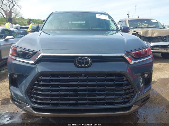Toyota Grand Highlander Limited