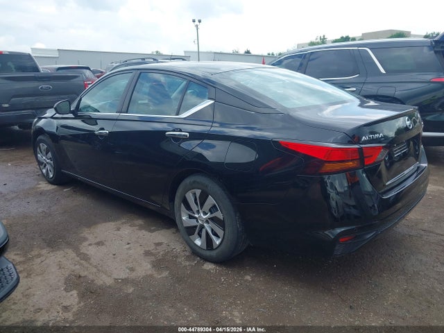 Nissan Altima S Fwd
