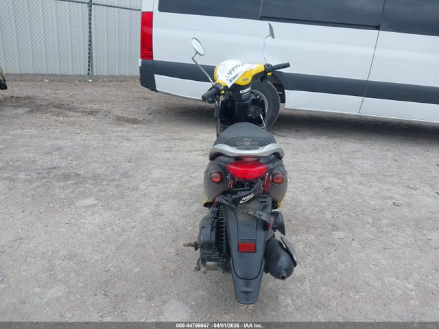Genuine Scooter Co. Buddy 125