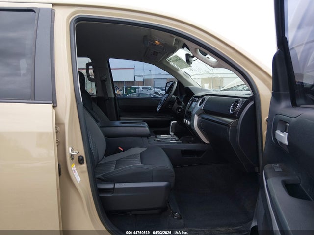 Toyota Tundra Sr5 5.7l V8