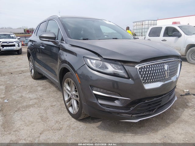 Salvage Lincoln MKC Image