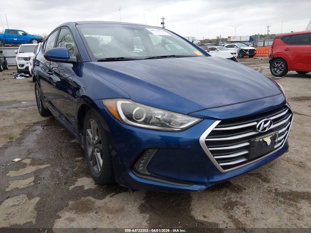 Salvage Hyundai ELANTRA Image