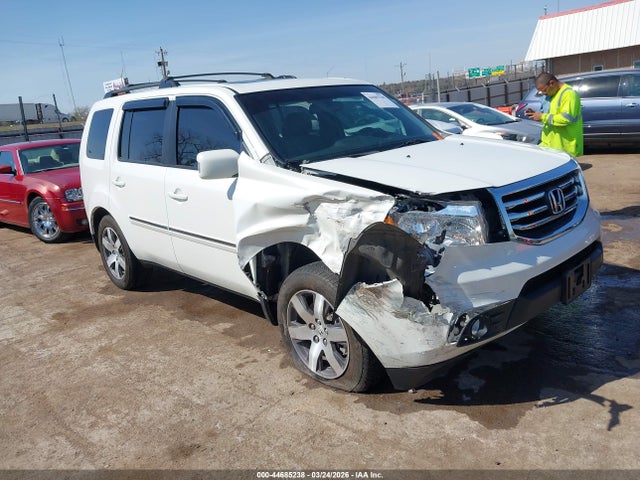Salvage Honda Pilot Image