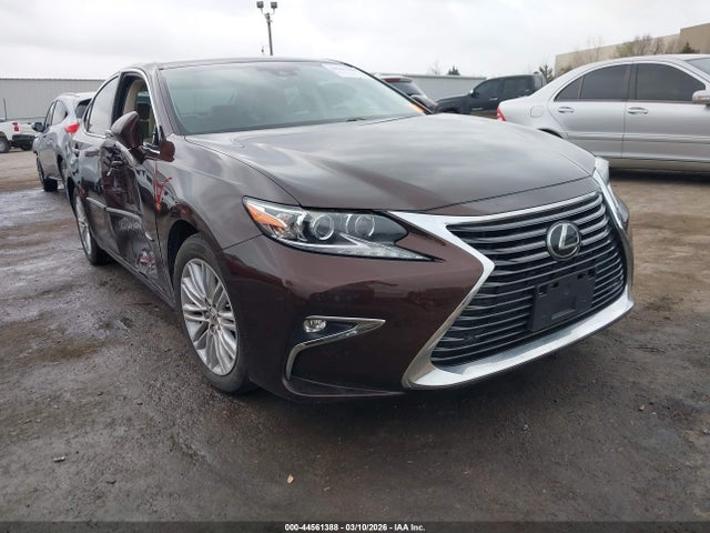 Salvage Lexus Es Image
