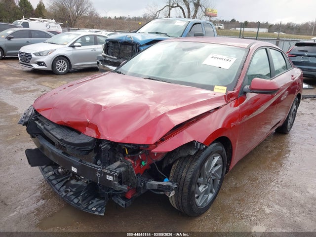 Hyundai ELANTRA Sel