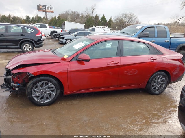 Hyundai ELANTRA Sel