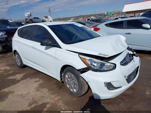 Salvage Hyundai ACCENT Image